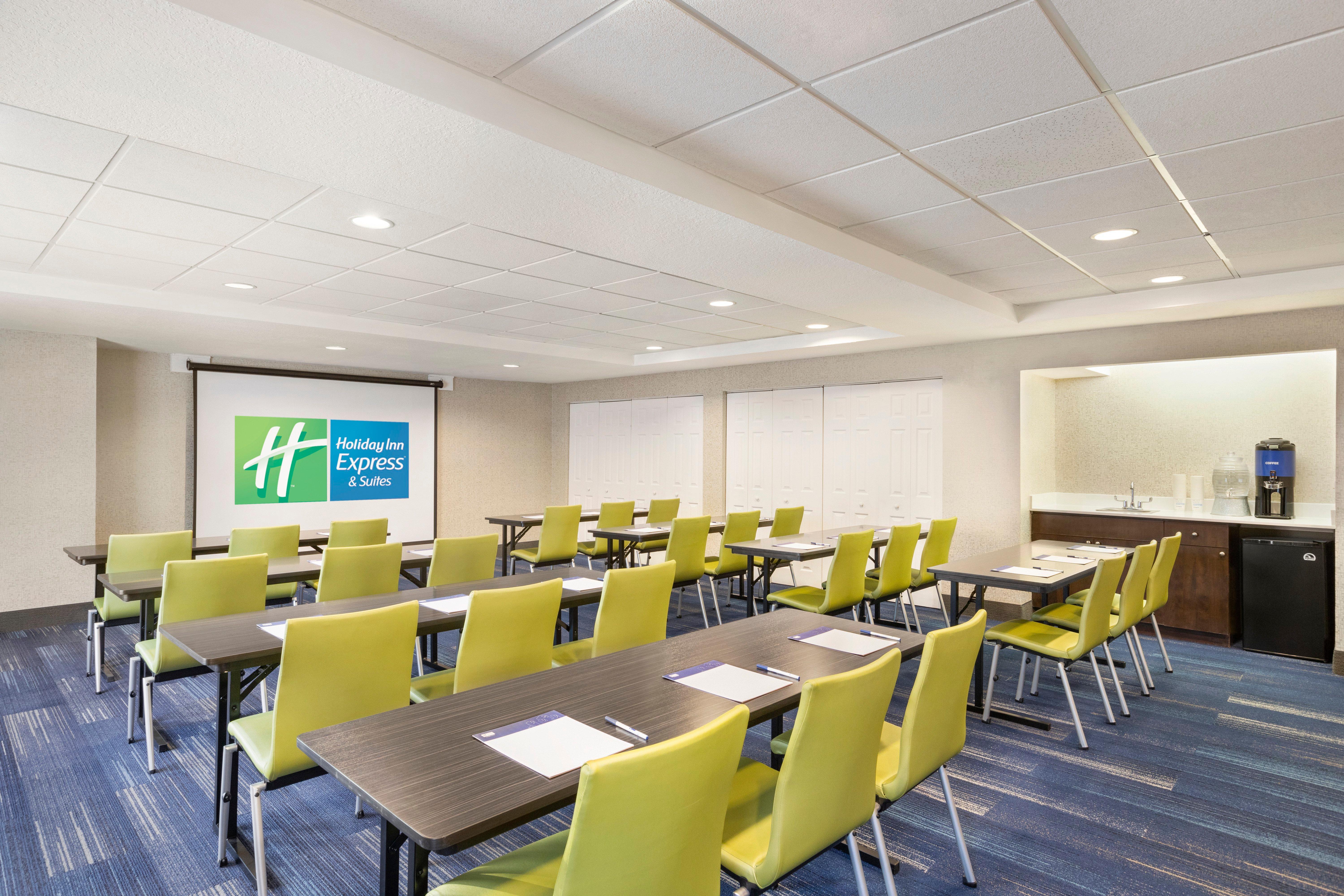 Holiday Inn Express & Suites Sarasota East By Ihg Vamo Экстерьер фото